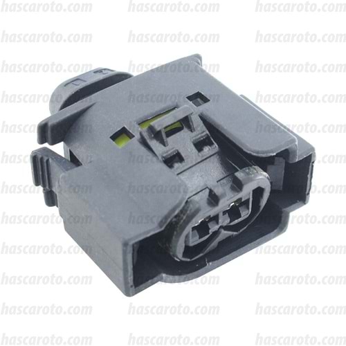 SOKET ENJEKTÖR ÇİFT YAN KİLİT ÜST TIRNAKLARI SAĞDAN BOŞLUK