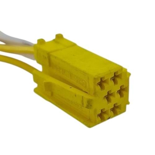 TEYP AUX GİRİŞİ SARI