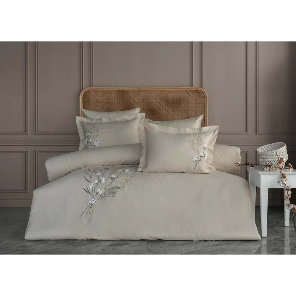 Dantela Moneda Nakışlı Pamuk Saten Çift Kişilik Nevresim Takımı (4 Yastık Kılıflı)-Bej