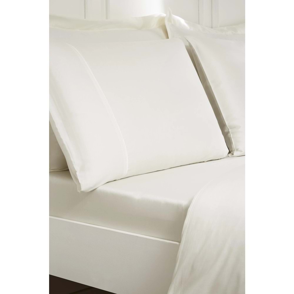 Özdilek Liyosel -Lucent Krem- Battal Çift Kişilik (King Size) Nevresim Takımı (4 Yastık Kılıflı)