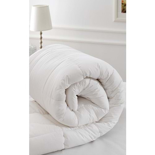 Cotton Box Exclusive %100 Pamuk Ranforce Kumaş Çift Kişilik Yorgan (195x215)